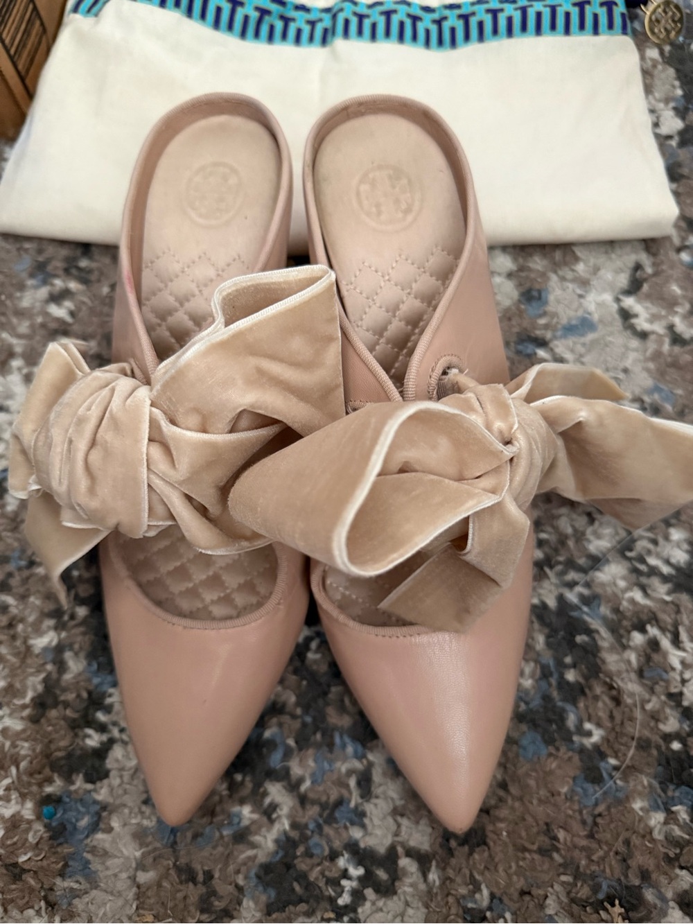 Tory Burch Leather Bow Accents Mules Nude Tan Size 7